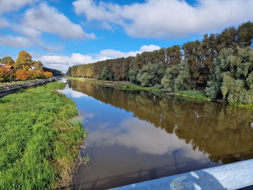 Tartu Private Tour - Babelhouse walks along the river