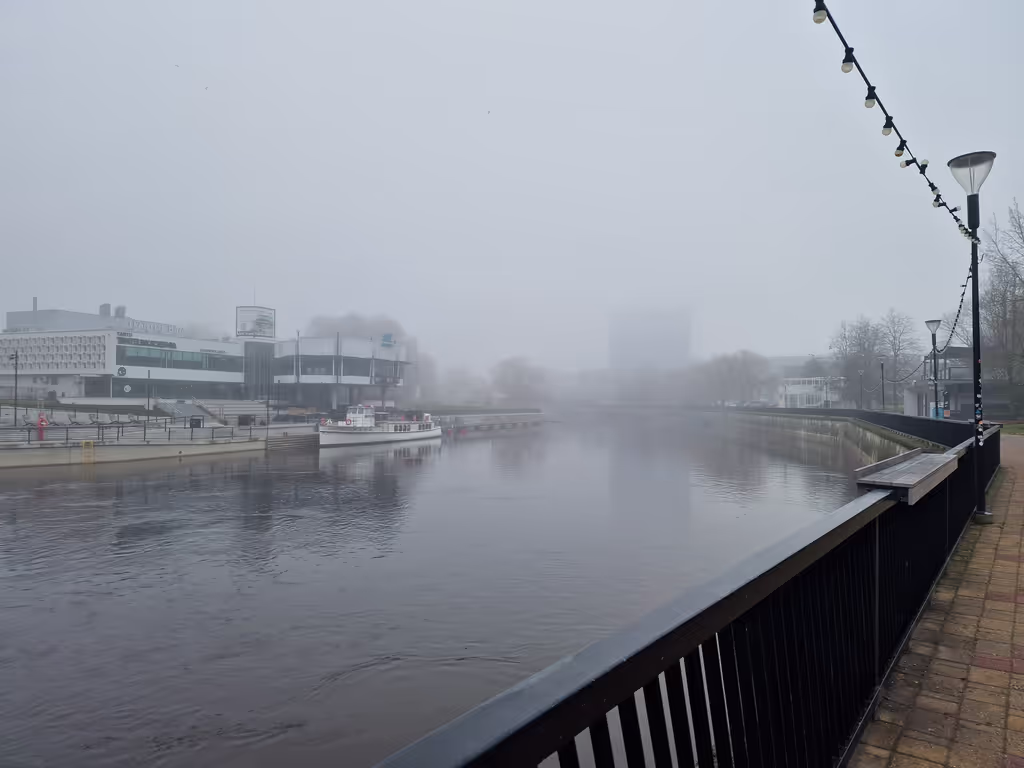 Tartu Private Tour - The River sweapt in mist Babelhouse Tartu walks