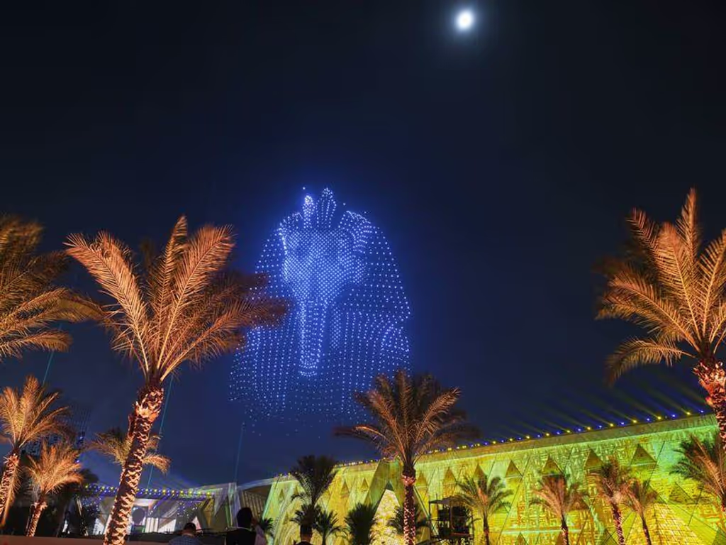 Giza Private Tour - Museum Cafés / Viewing Area