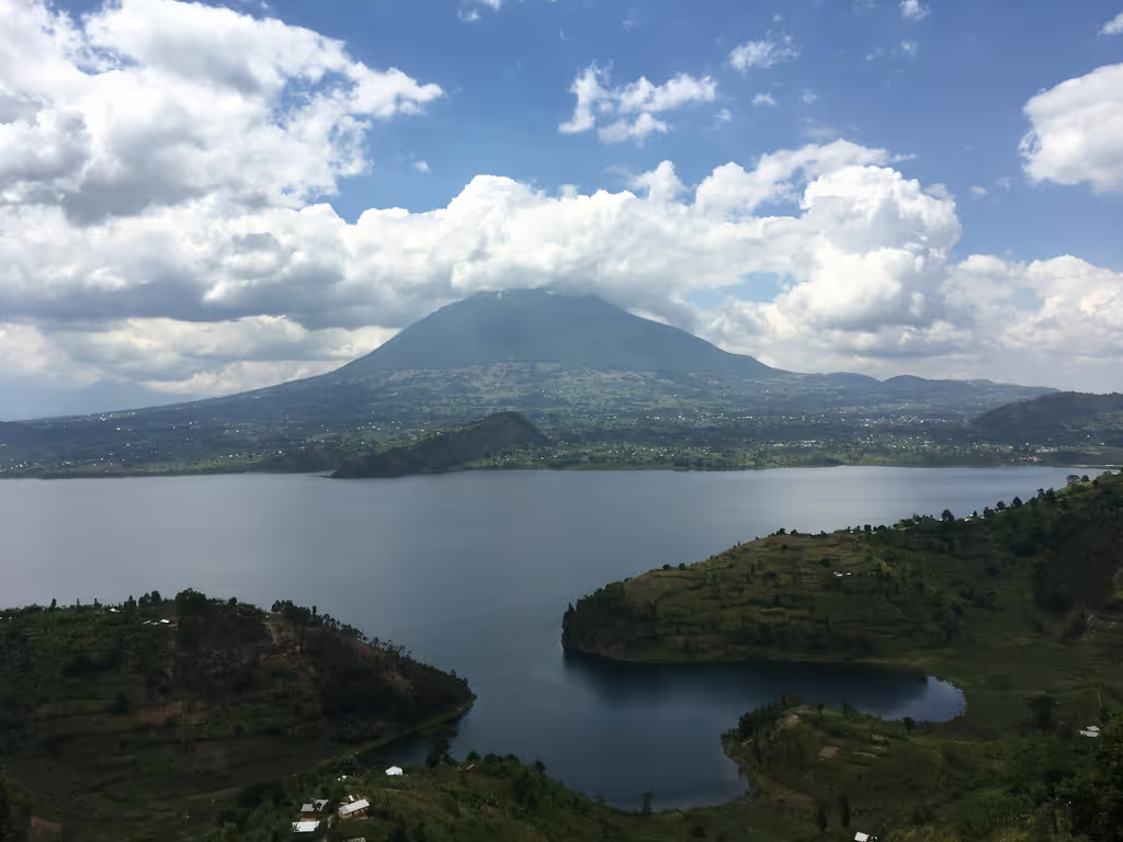Kigali Private Tour - Twin lakes view