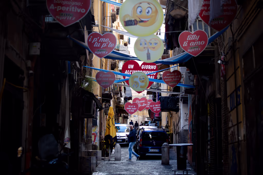 Naples Private Tour - Quartieri Spagnoli