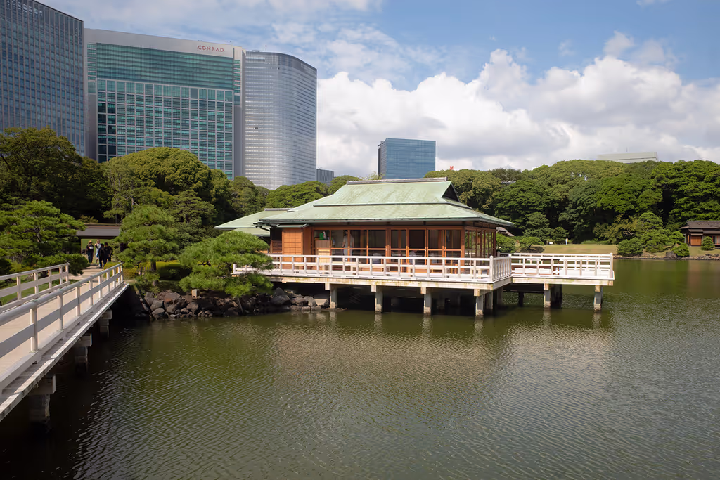 Tokyo Private Tour - Tea house at Hamarikyu gardens