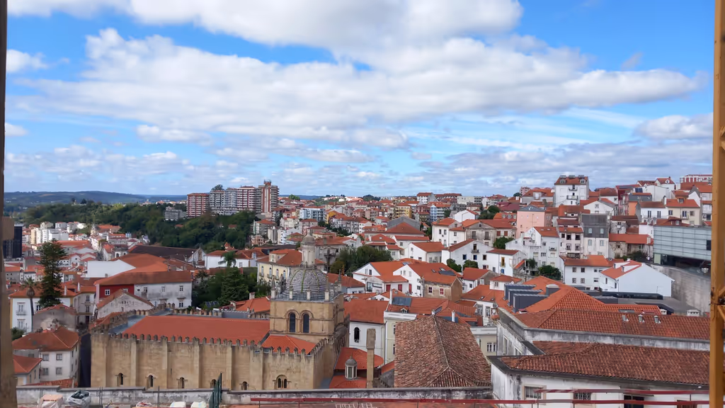 Coimbra Private Tour - the old Cathedral of Coimbra (viewpoint)