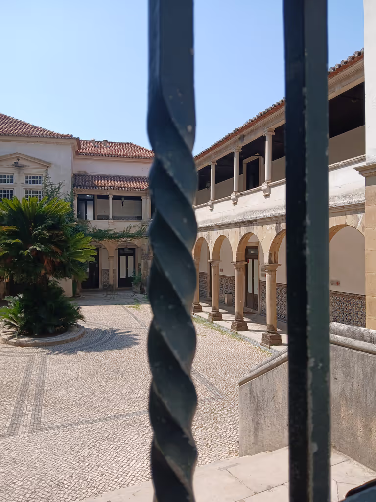 Coimbra Private Tour - Melo's House