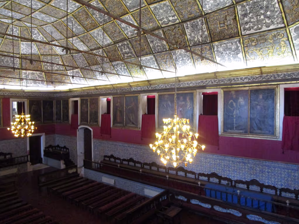 Coimbra Private Tour - the Great Hall of the Acts (University)