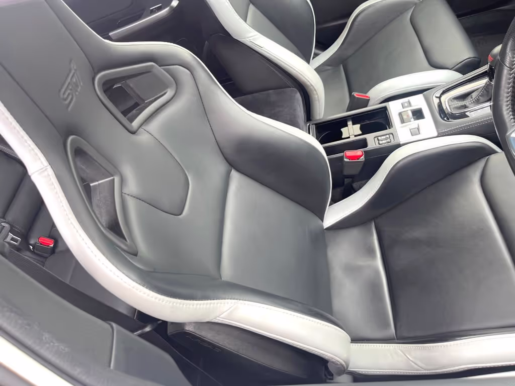 Tokyo Private Tour - Recaro Seats