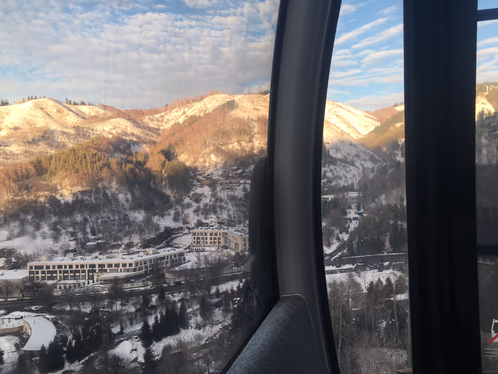 Almaty Private Tour - Medeo - Shymbulak cable car