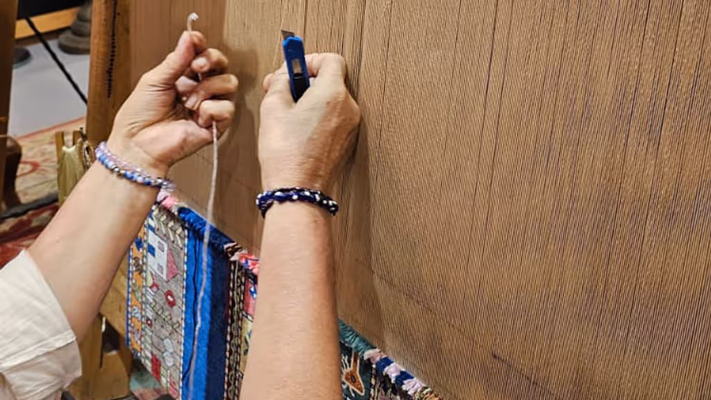 Istanbul Private Tour - Art of knotting