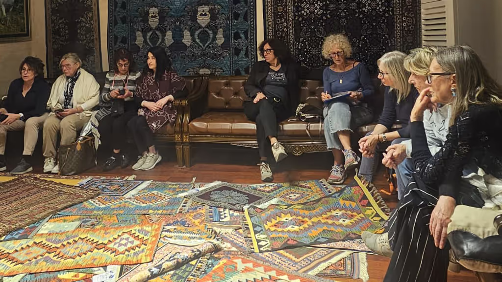 Istanbul Private Tour - Shopping hand made Kilims