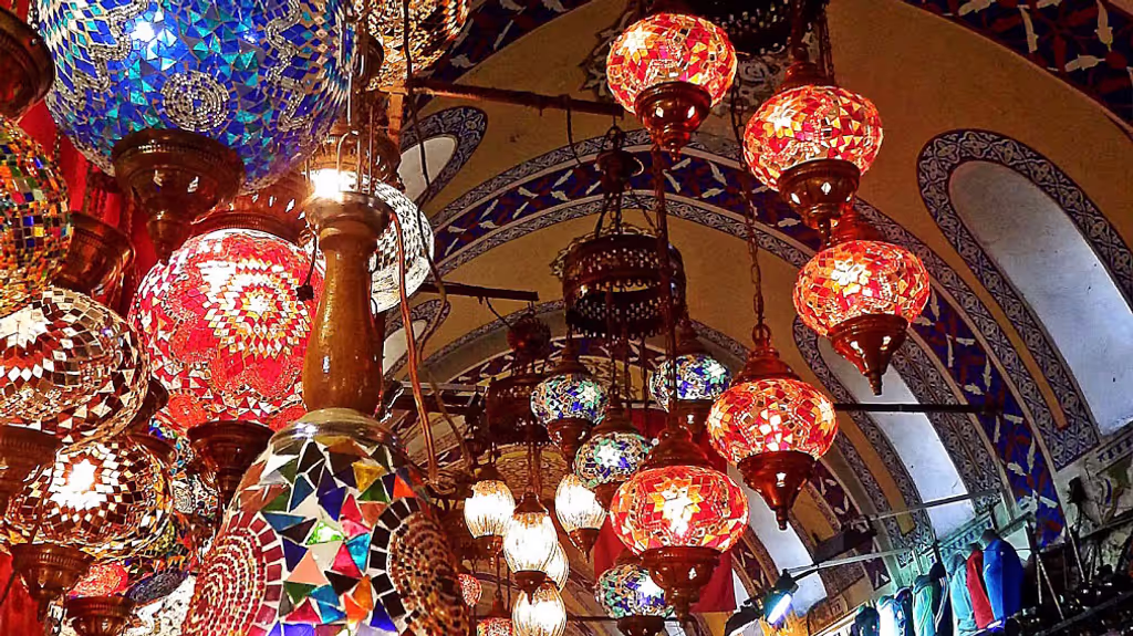 Istanbul Private Tour - Grand Bazaar lamps