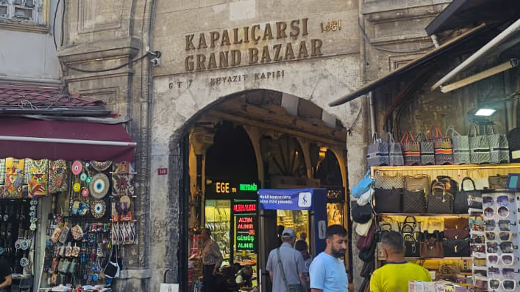 Istanbul Private Tour - Grand Bazaar outside