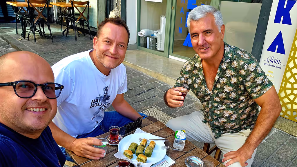 Istanbul Private Tour - Echoes of Empires Sultanahmet coffee baklava break