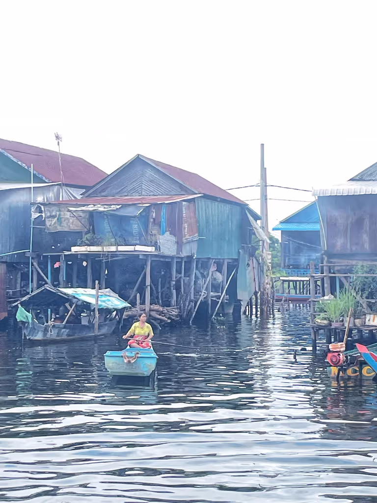 Siem Reap Private Tour - Authentic floating village of Kampong Phluk
