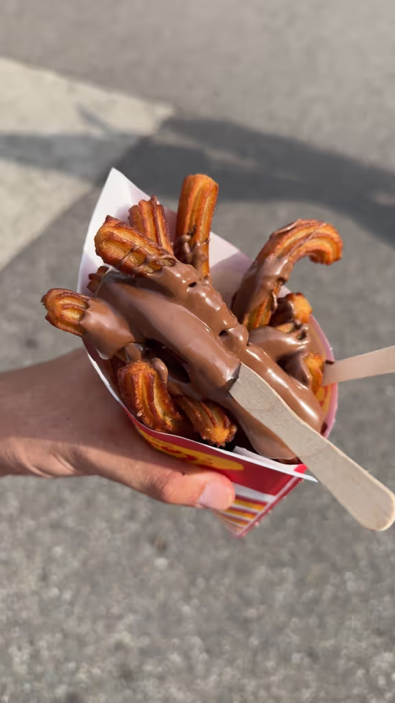 Amsterdam Private Tour - Fresh churros from a local street vendor