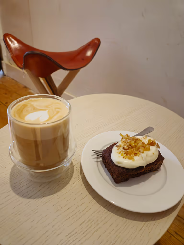 Amsterdam Private Tour - Cappuccino served with a local Dutch delicacy