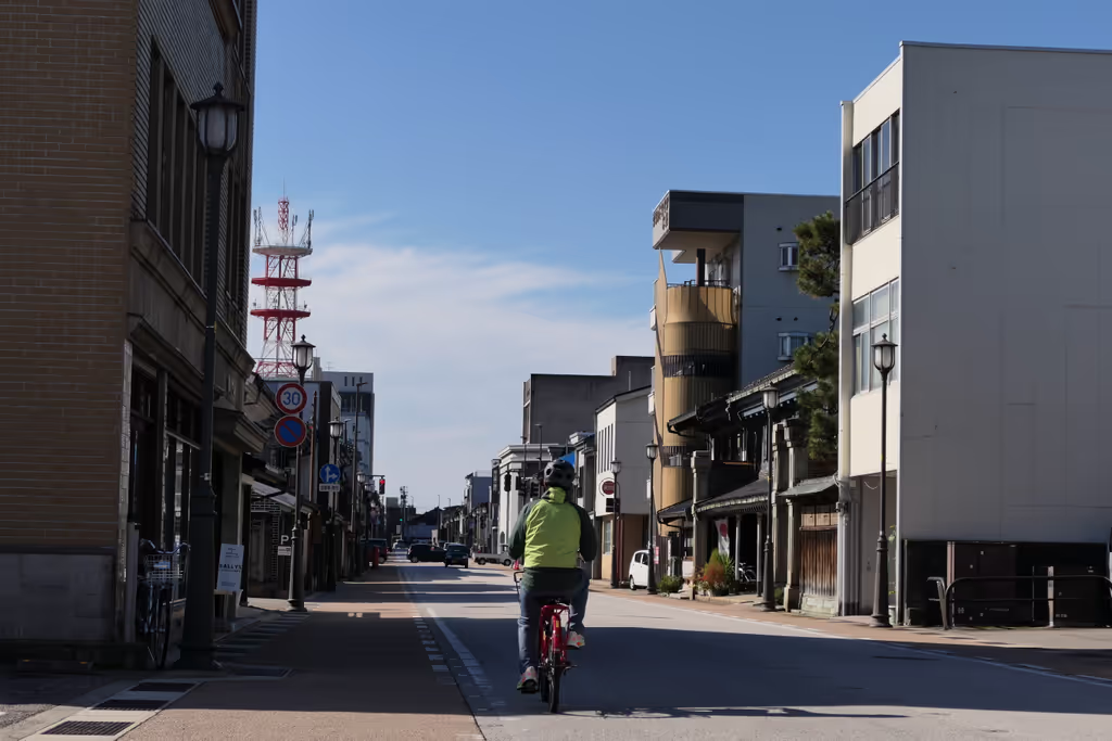 Toyama Private Tour - Yamacho-suji street