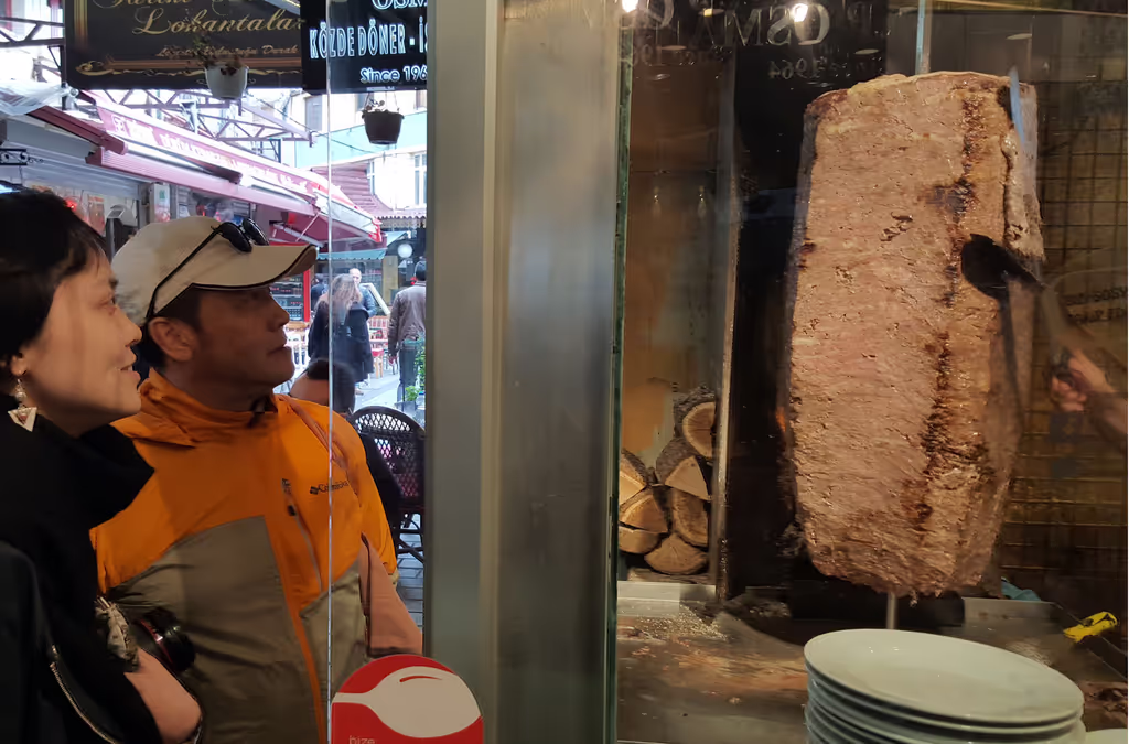 Istanbul Private Tour - Doner kebap for lunch