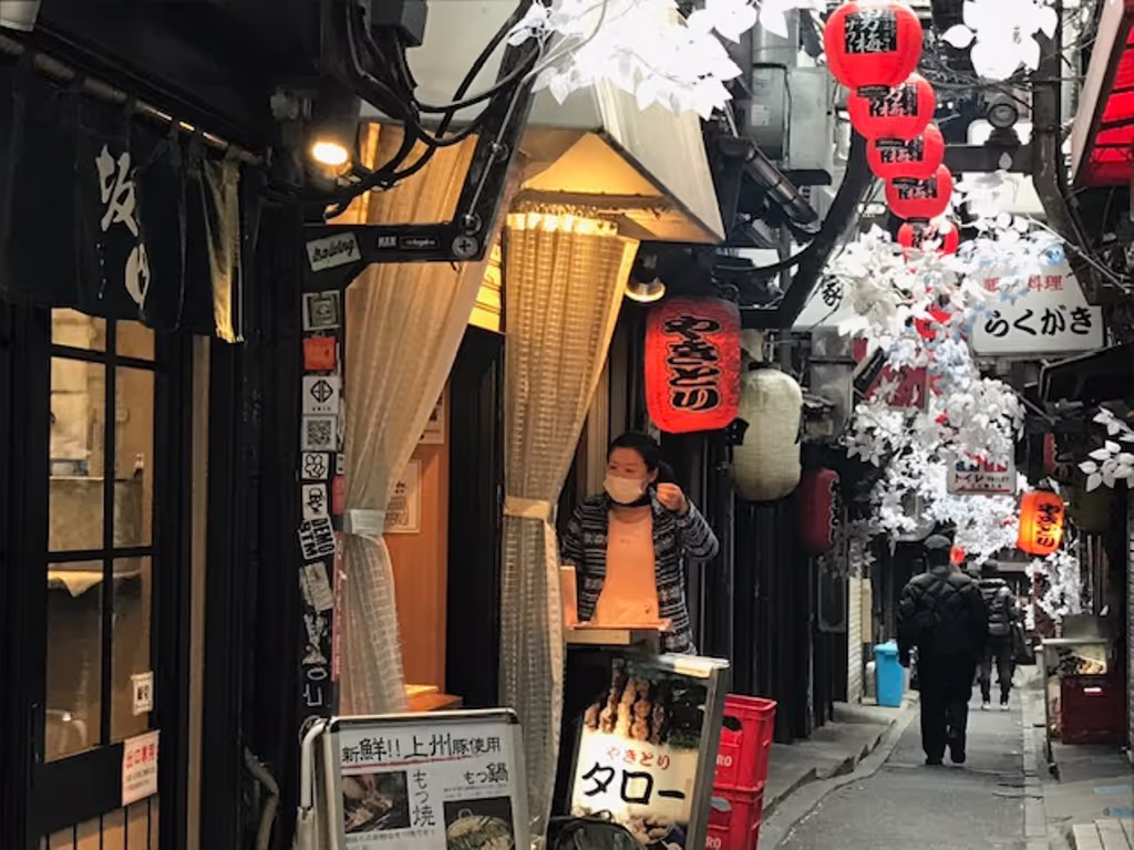 Tokyo Private Tour - Omoide Yokocho at Shinjuku
