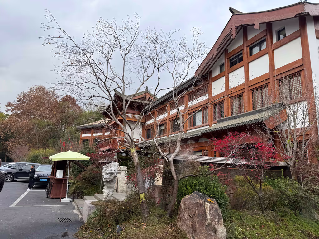 Hangzhou Private Tour - Restaurant for Lunch