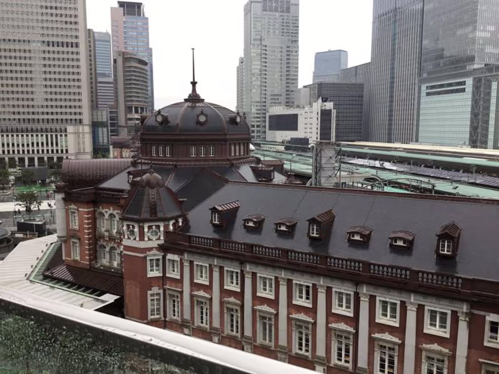 Tokyo Private Tour - Tokyo station built of deep red brick.