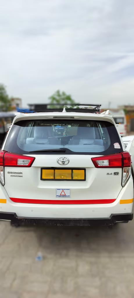 Amritsar Private Tour - Back Picture Of Ac Innova Crysta