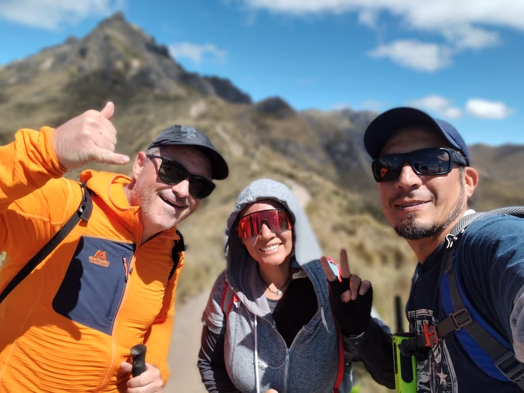 Quito Private Tour - Funny group