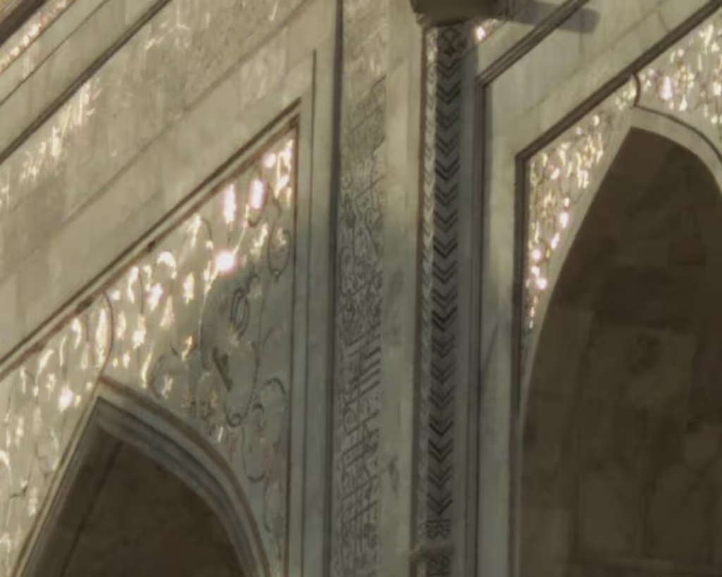 Agra Private Tour - Inlay stones are shinning with sunlight