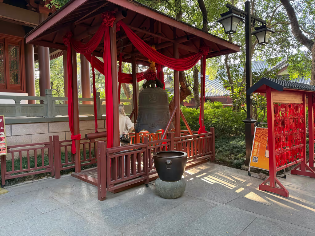 Hangzhou Private Tour - Pavilion on the hill 3