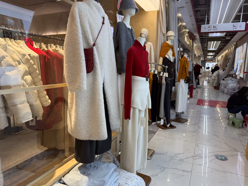 Hangzhou Private Tour - Clothing market 8