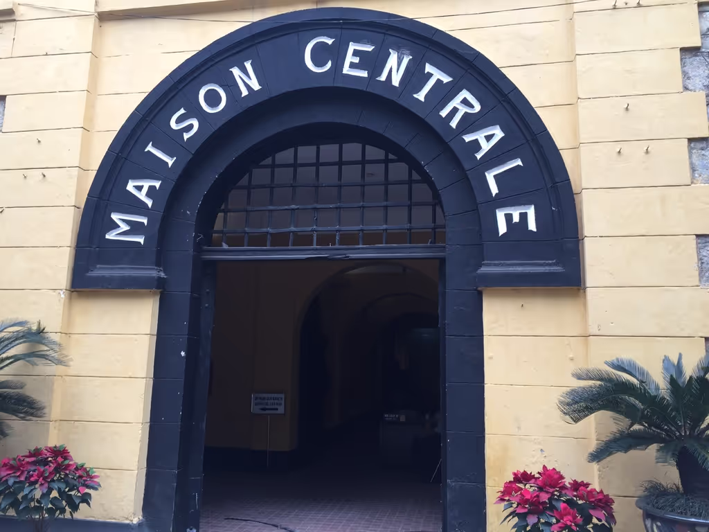 Hanoi Private Tour - Hano Hilton prison museum