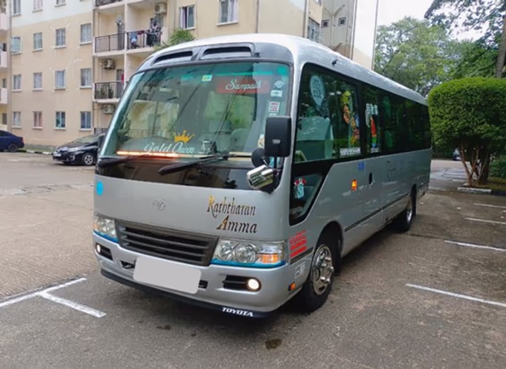 Colombo Private Tour - 13 - 15 persons