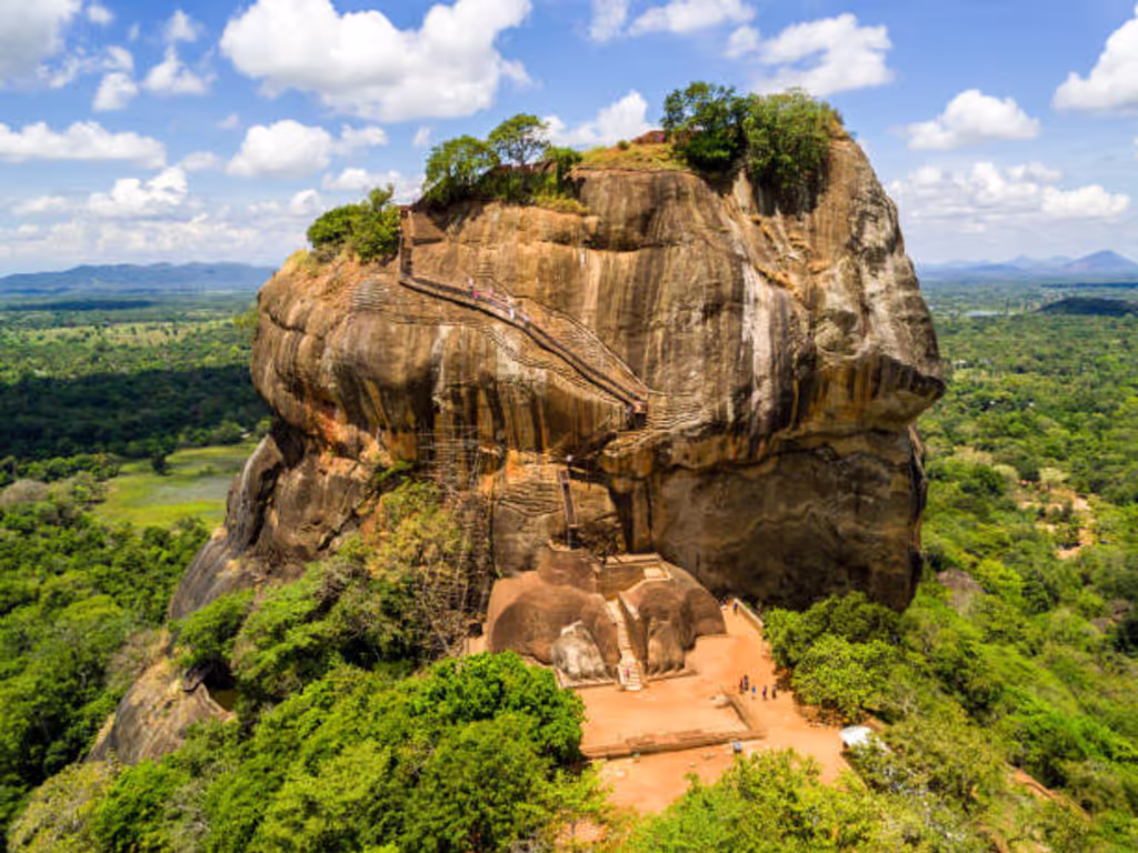Colombo Private Tour - Lion Rock