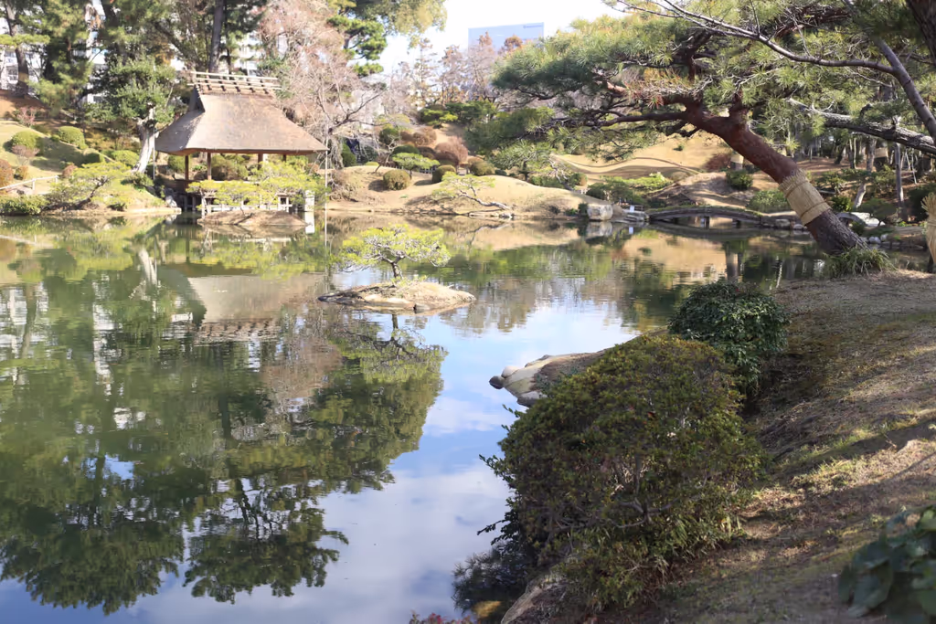 Hiroshima Private Tour - Shukkeien garden