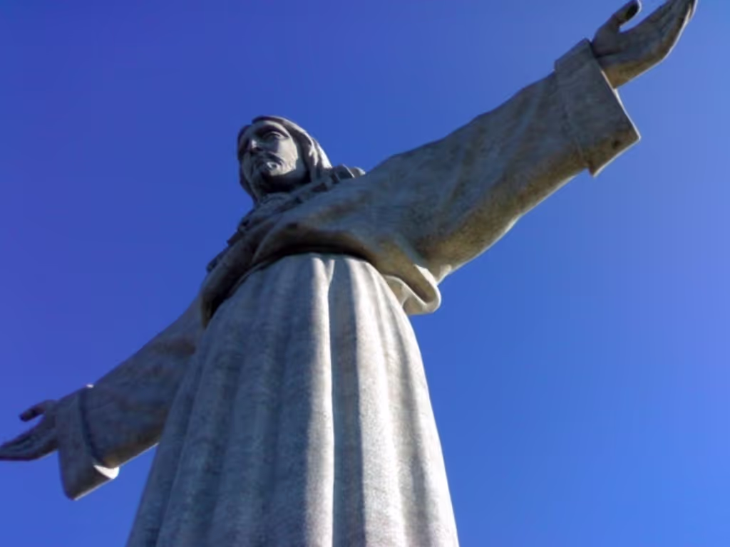 Lisbon Private Tour - Statue of Christ