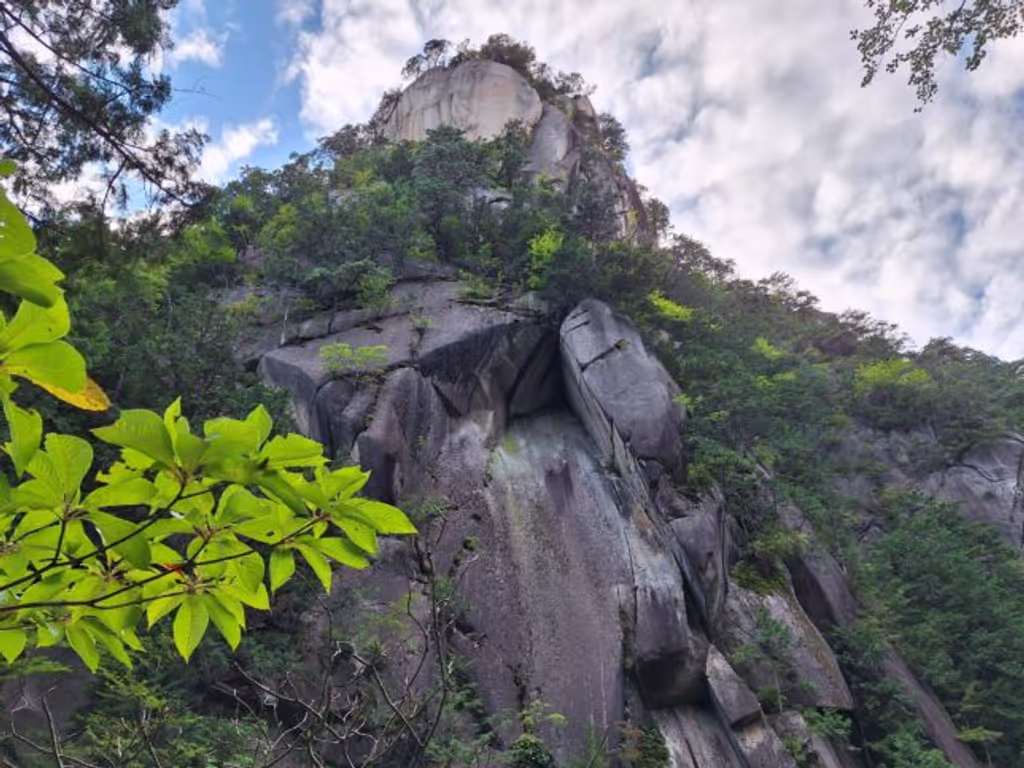 Yamanashi Private Tour - Kakuenpo (Peak Rock), Shosen Gorge