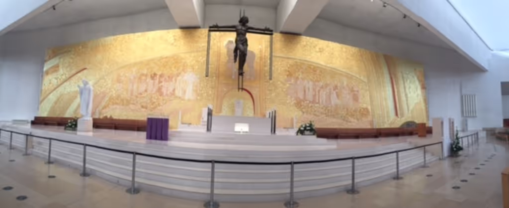 Lisbon Private Tour - Fátima-New Basilica