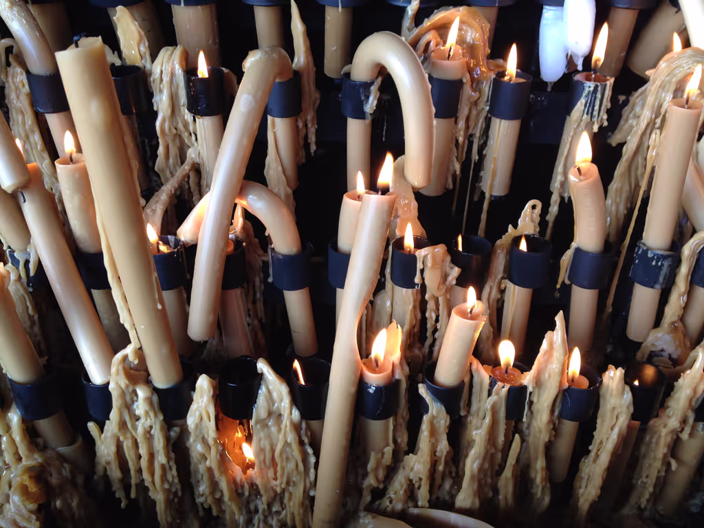 Lisbon Private Tour - Candle offer