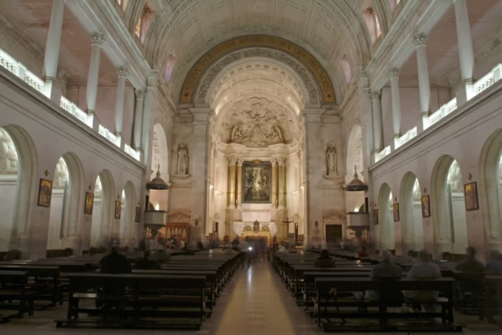 Lisbon Private Tour - Fátima-Old Basilica