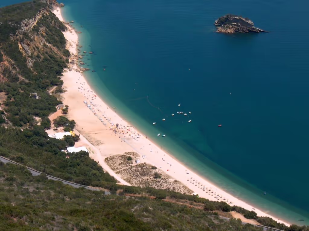 Lisbon Private Tour - Arrábida Mountain-Views