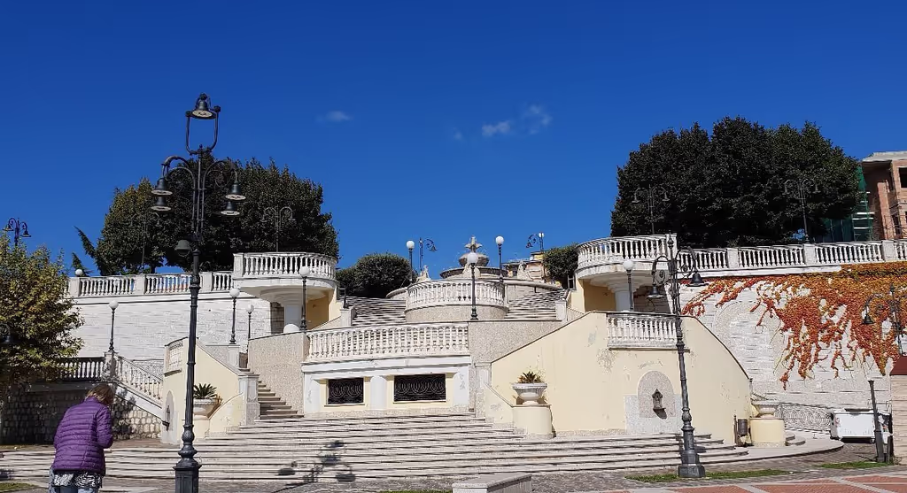 Campania Private Tour - Fontana del re - Grottaminarda