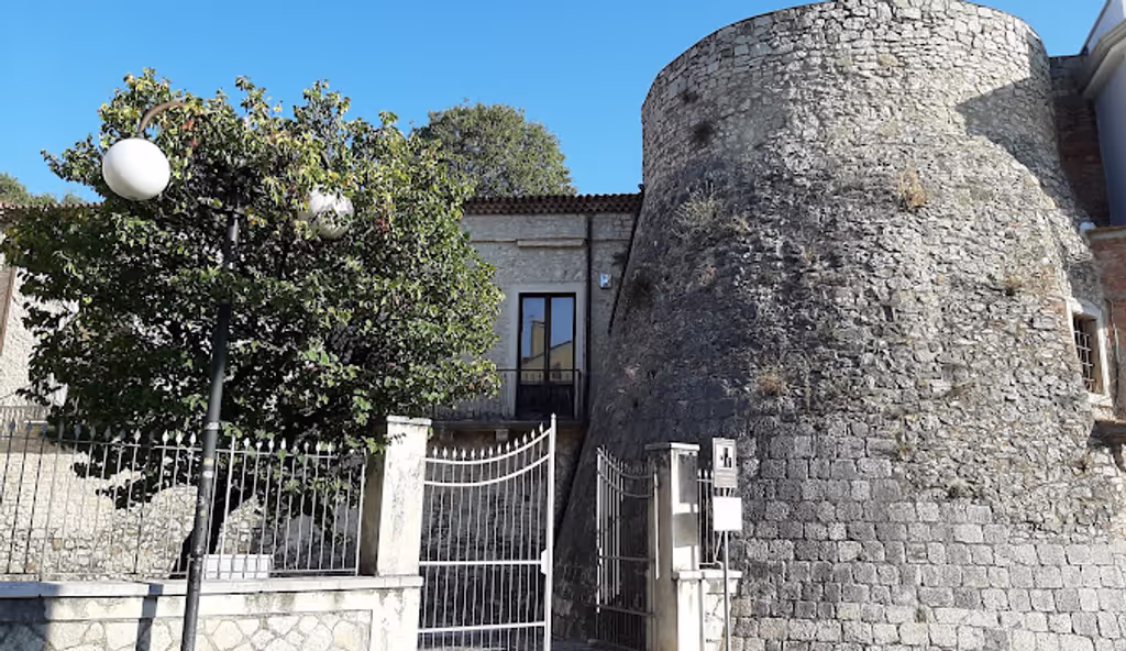 Campania Private Tour - Castello d'Aquino - Grottaminarda