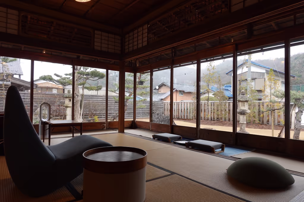 Fukui Private Tour - Goshoen