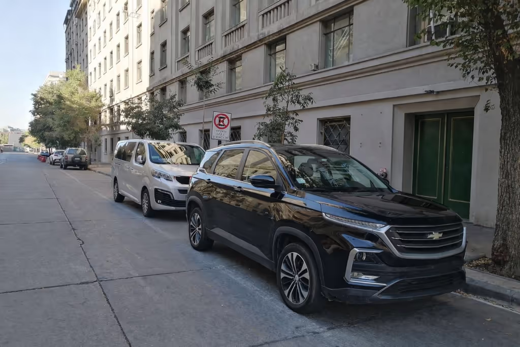 Santiago Private Tour - Chevrolet Captiva