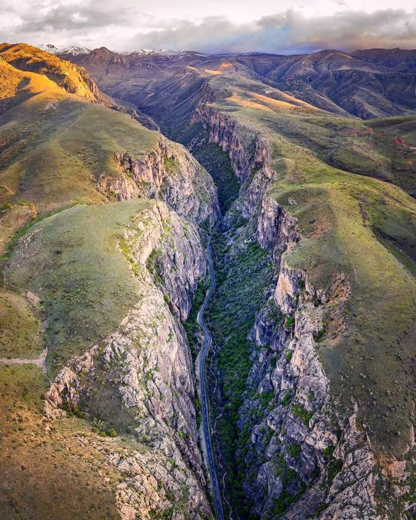 Yerevan Private Tour - Road to Noravank