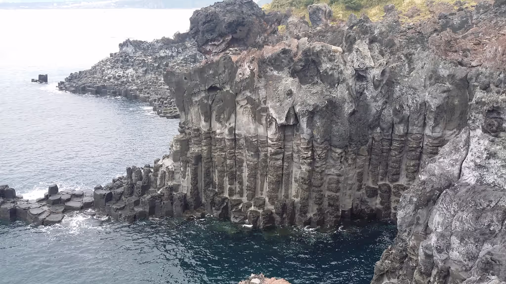 Jeju Private Tour - columnar jointing cliffs