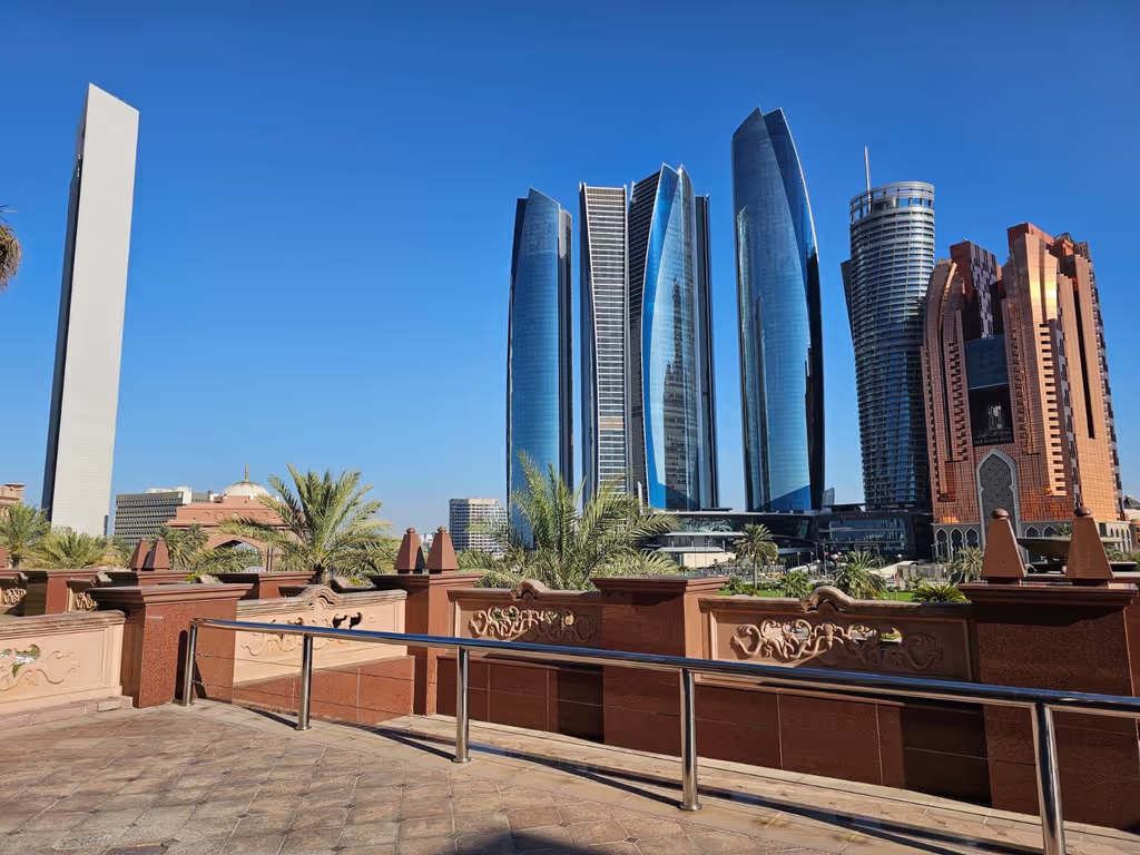 Dubai Private Tour - Ittehad Tower -Abu Dhabi