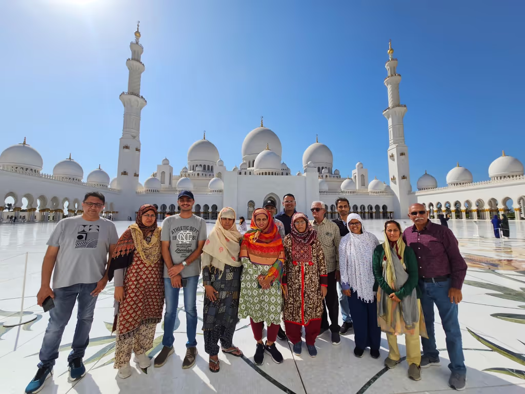 Dubai Private Tour - Sheikh Zayed Grand Mosque Abu Dhabi