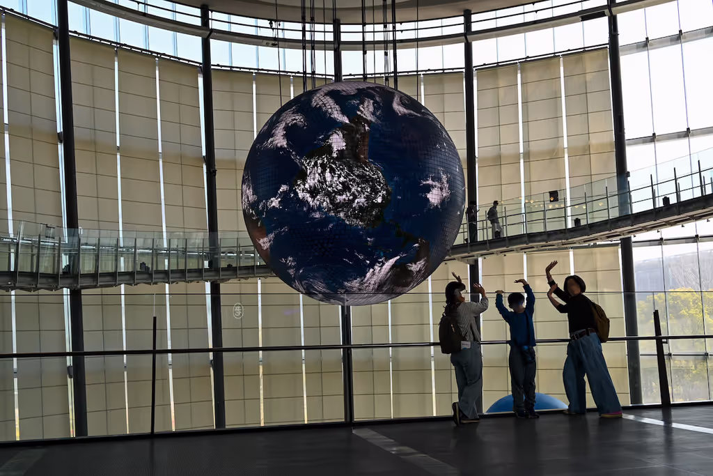 Kanagawa Private Tour - Miraikan (National Museum of Emerging Science)