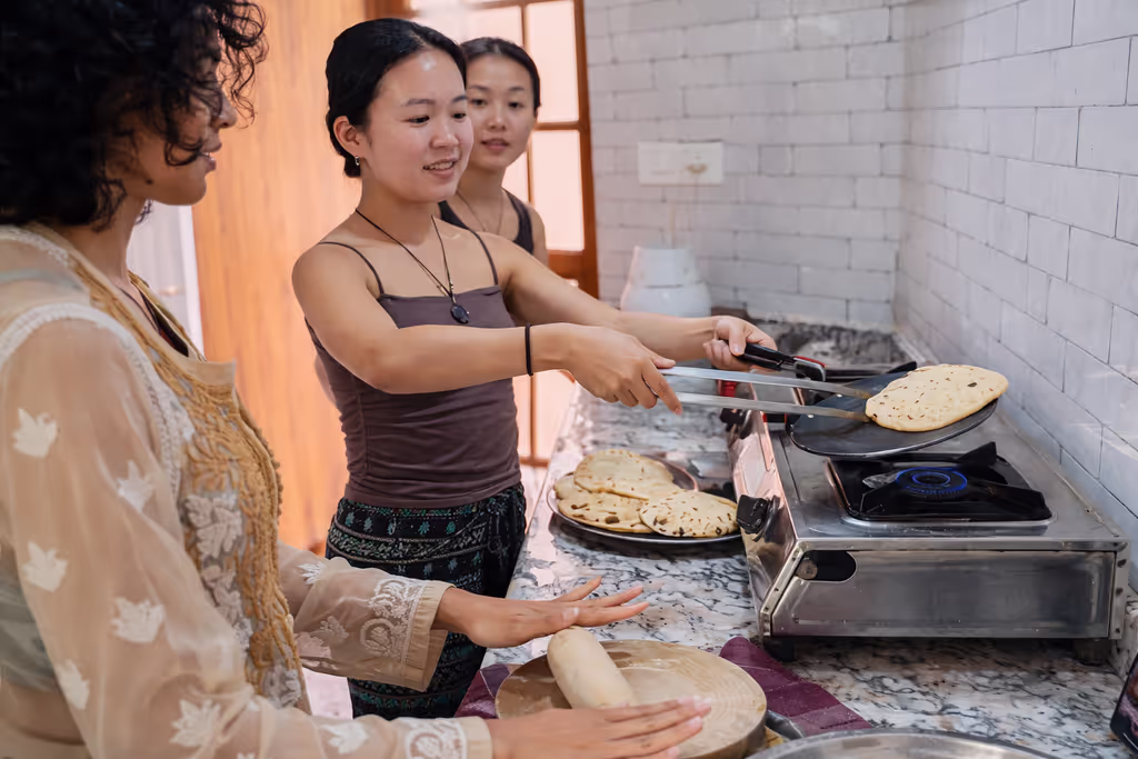Rishikesh Private Tour - Making Chapati