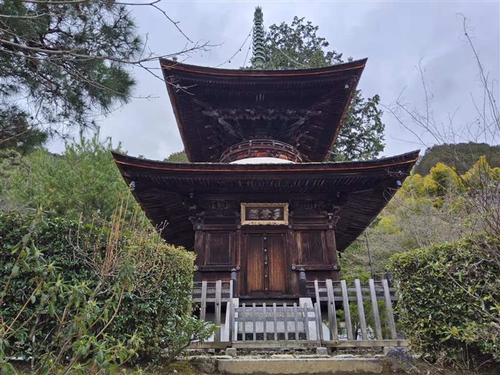 Kyoto Private Tour - A very old pagoda, preserved in its original state
